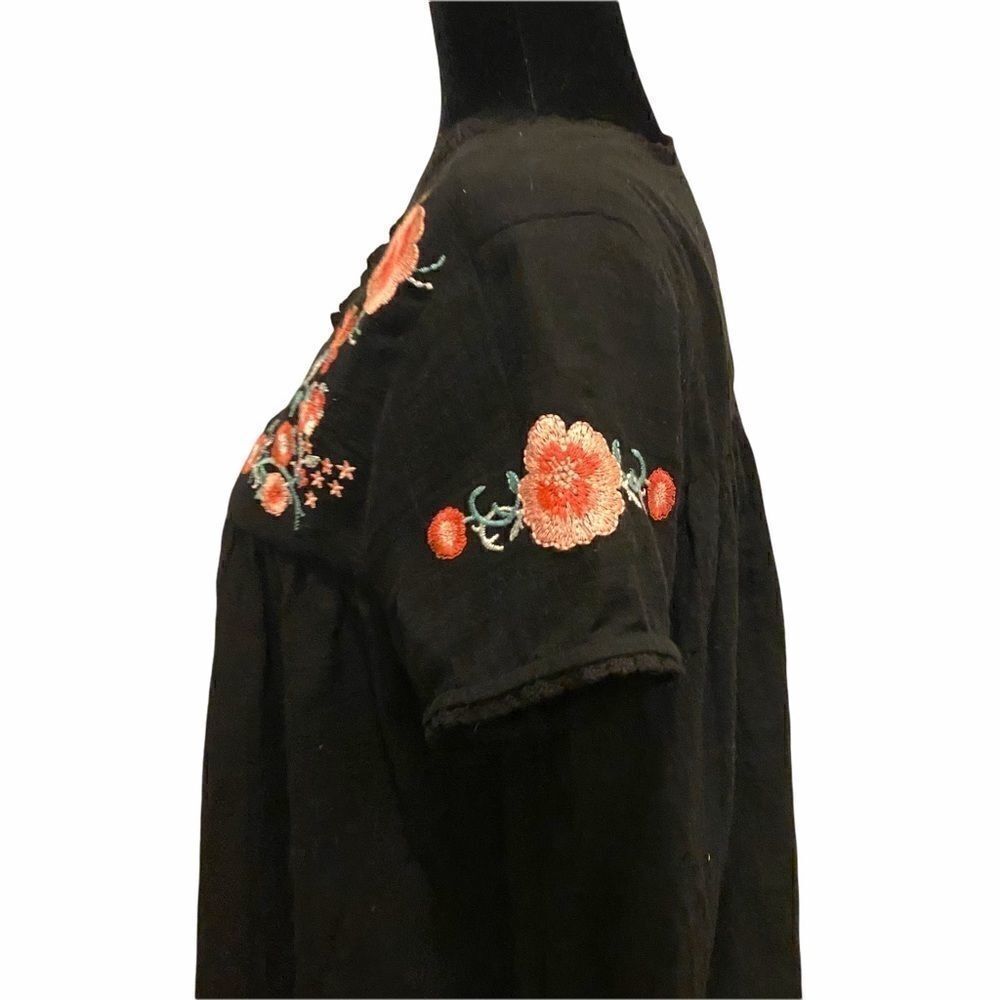 Unit by Andre Embroidered Top‎ - Picture 6 of 15